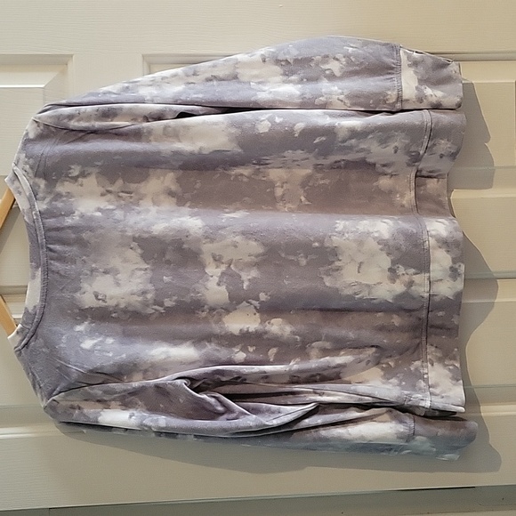 Cuddl Duds Petite Soft Velour long sleeved sleep top - Picture 6 of 6